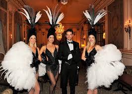 THEMED DANCERS